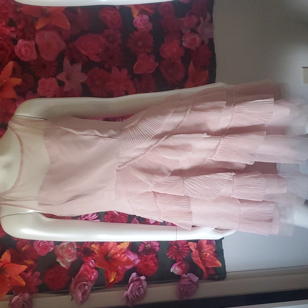 LC Lauren Conrad Runway Dress